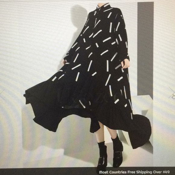 Used twice blk & wht hi-lo asymmetrical long sleeve dress - Picture 6 of 12